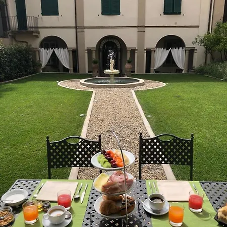 Lucus Exclusive Bed & Breakfast