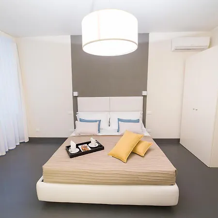 Lucus Exclusive Bed & Breakfast *
