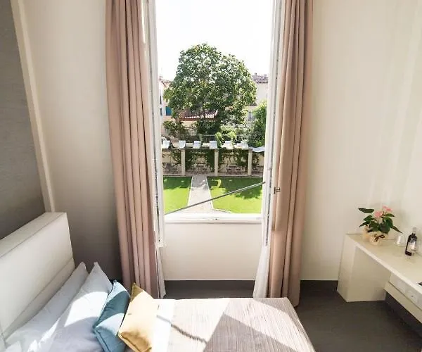 Lucus Exclusive Bed & Breakfast 4*